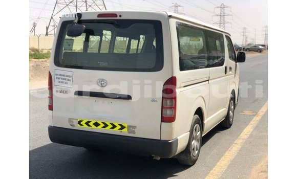 Buy Import Toyota Hiace White Car in Import - Dubai in Ali Sabieh Region Buy Import Toyota Hiace White Car in Import - Dubai in Ali Sabieh Region