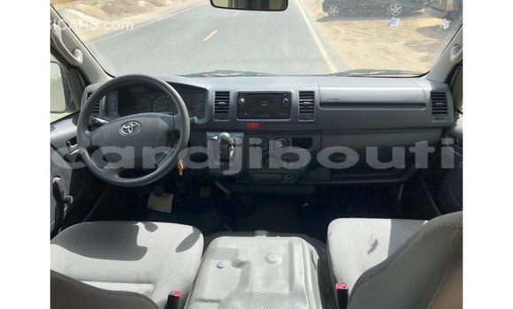 Buy Import Toyota Hiace White Car in Import - Dubai in Ali Sabieh Region Buy Import Toyota Hiace White Car in Import - Dubai in Ali Sabieh Region