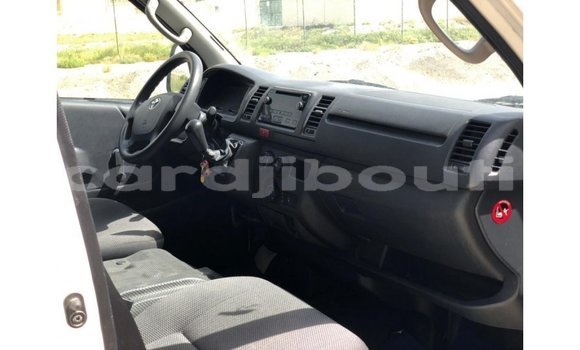 Buy Import Toyota Hiace White Car in Import - Dubai in Ali Sabieh Region Buy Import Toyota Hiace White Car in Import - Dubai in Ali Sabieh Region