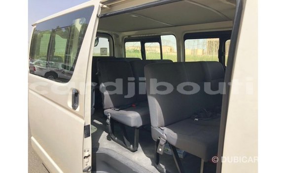 Buy Import Toyota Hiace White Car in Import - Dubai in Ali Sabieh Region Buy Import Toyota Hiace White Car in Import - Dubai in Ali Sabieh Region