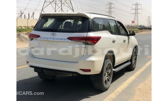 Buy Import Toyota Fortuner White Car in Import - Dubai in Ali Sabieh Region Buy Import Toyota Fortuner White Car in Import - Dubai in Ali Sabieh Region