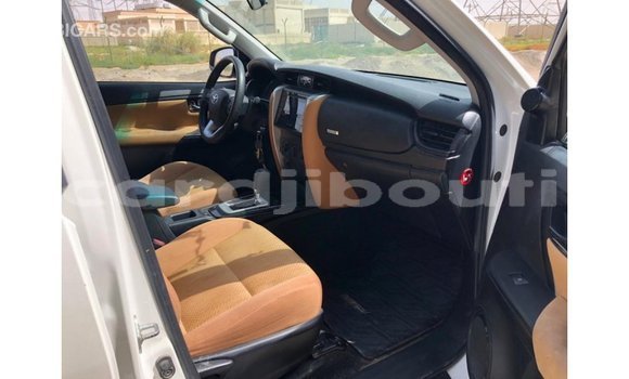 Buy Import Toyota Fortuner White Car in Import - Dubai in Ali Sabieh Region Buy Import Toyota Fortuner White Car in Import - Dubai in Ali Sabieh Region