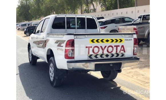 Buy Import Toyota Hilux White Car in Import - Dubai in Ali Sabieh Region Buy Import Toyota Hilux White Car in Import - Dubai in Ali Sabieh Region