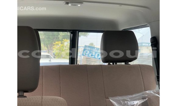 Acheter Import Voiture Toyota Land Cruiser Autre à Import - Dubai, Ali Sabieh Region Acheter Import Voiture Toyota Land Cruiser Autre à Import - Dubai, Ali Sabieh Region