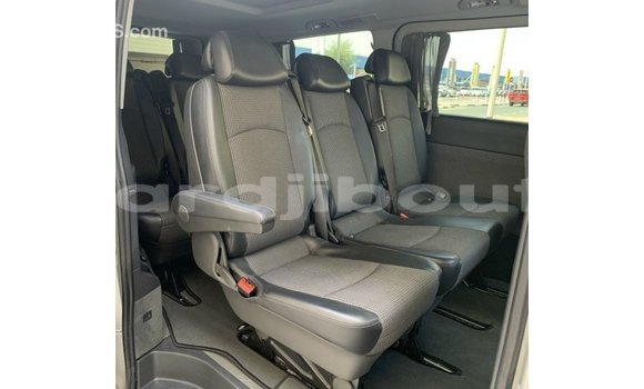 Buy Import Mercedes-Benz Viano Other Car in Import - Dubai in Ali Sabieh Region Buy Import Mercedes-Benz Viano Other Car in Import - Dubai in Ali Sabieh Region