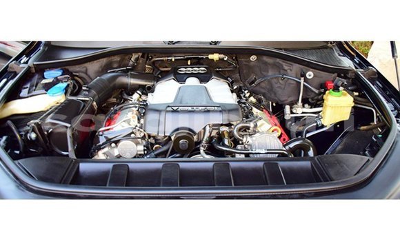 Acheter Import Voiture Audi Q7 Noir à Import - Dubai, Ali Sabieh Region Acheter Import Voiture Audi Q7 Noir à Import - Dubai, Ali Sabieh Region