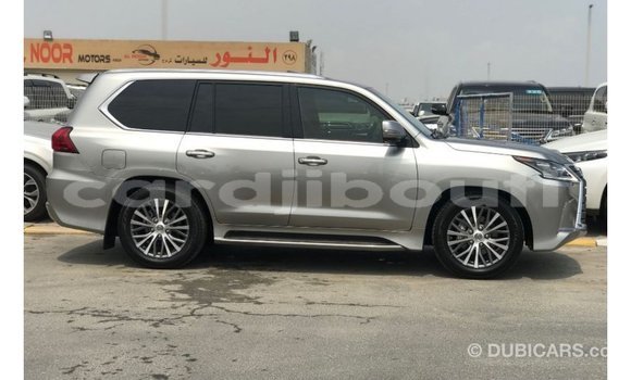 Acheter Import Voiture Lexus LX Autre à Import - Dubai, Ali Sabieh Region Acheter Import Voiture Lexus LX Autre à Import - Dubai, Ali Sabieh Region