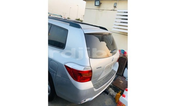 Buy Import Toyota Highlander Other Car in Import - Dubai in Ali Sabieh Region Buy Import Toyota Highlander Other Car in Import - Dubai in Ali Sabieh Region