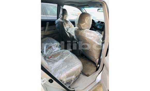 Buy Import Toyota Highlander Other Car in Import - Dubai in Ali Sabieh Region Buy Import Toyota Highlander Other Car in Import - Dubai in Ali Sabieh Region