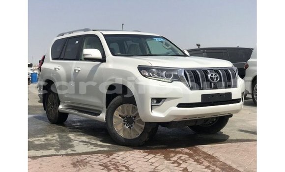 Acheter Import Voiture Toyota Prado Blanc à Import - Dubai, Ali Sabieh Region