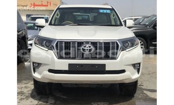 Acheter Import Voiture Toyota Prado Blanc à Import - Dubai, Ali Sabieh Region Acheter Import Voiture Toyota Prado Blanc à Import - Dubai, Ali Sabieh Region