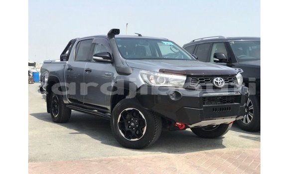 Medium with watermark toyota hilux ali sabieh region import dubai 3982
