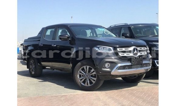 Acheter Import Voiture Mercedes-Benz 250 Noir à Import - Dubai, Ali Sabieh Region