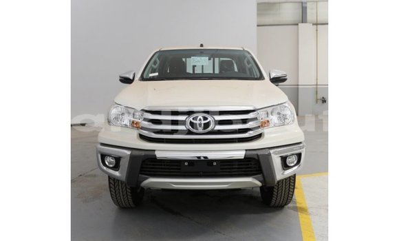 Acheter Import Voiture Toyota Hilux Blanc à Import - Dubai, Ali Sabieh Region