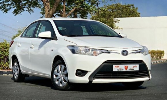 Acheter Import Voiture Toyota Yaris Blanc à Import - Dubai, Ali Sabieh Region