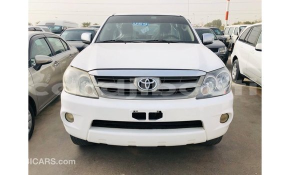 Buy Import Toyota Fortuner White Car in Import - Dubai in Ali Sabieh Region Buy Import Toyota Fortuner White Car in Import - Dubai in Ali Sabieh Region