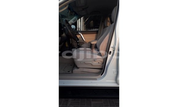 Buy Import Toyota Prado White Car in Import - Dubai in Ali Sabieh Region Buy Import Toyota Prado White Car in Import - Dubai in Ali Sabieh Region
