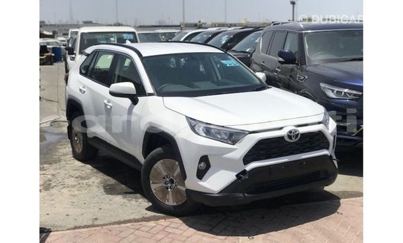 Acheter Import Voiture Toyota 4Runner Blanc à Import - Dubai, Ali Sabieh Region Acheter Import Voiture Toyota 4Runner Blanc à Import - Dubai, Ali Sabieh Region