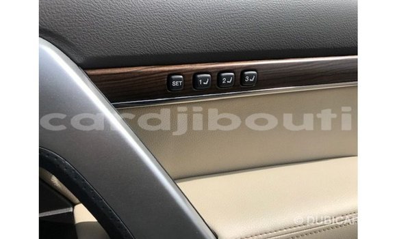 Acheter Import Voiture Toyota Land Cruiser Noir à Import - Dubai, Ali Sabieh Region Acheter Import Voiture Toyota Land Cruiser Noir à Import - Dubai, Ali Sabieh Region