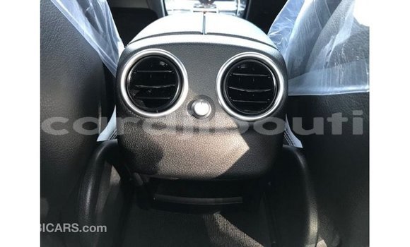 Acheter Import Voiture Mercedes-Benz 200 Autre à Import - Dubai, Ali Sabieh Region Acheter Import Voiture Mercedes-Benz 200 Autre à Import - Dubai, Ali Sabieh Region