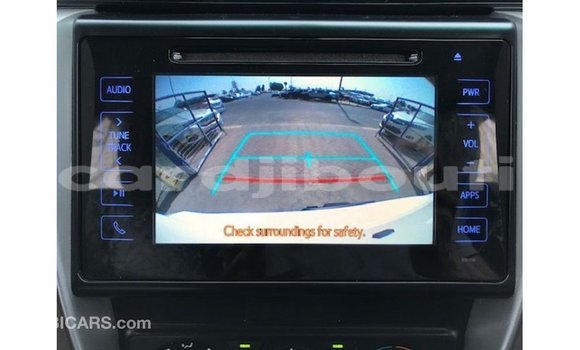 Acheter Import Voiture Toyota Fortuner Blanc à Import - Dubai, Ali Sabieh Region Acheter Import Voiture Toyota Fortuner Blanc à Import - Dubai, Ali Sabieh Region