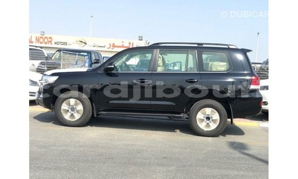 Acheter Import Voiture Toyota Land Cruiser Noir à Import - Dubai, Ali Sabieh Region Acheter Import Voiture Toyota Land Cruiser Noir à Import - Dubai, Ali Sabieh Region