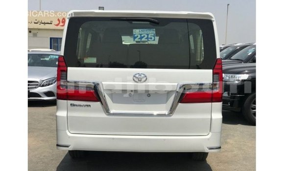 Acheter Import Voiture Toyota Granvia Blanc à Import - Dubai, Ali Sabieh Region Acheter Import Voiture Toyota Granvia Blanc à Import - Dubai, Ali Sabieh Region
