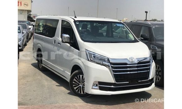 Acheter Import Voiture Toyota Granvia Blanc à Import - Dubai, Ali Sabieh Region Acheter Import Voiture Toyota Granvia Blanc à Import - Dubai, Ali Sabieh Region