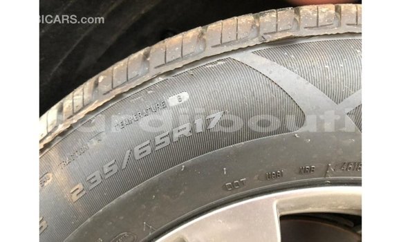 Buy Import Hyundai Santa Fe Red Car in Import - Dubai in Ali Sabieh Region Buy Import Hyundai Santa Fe Red Car in Import - Dubai in Ali Sabieh Region