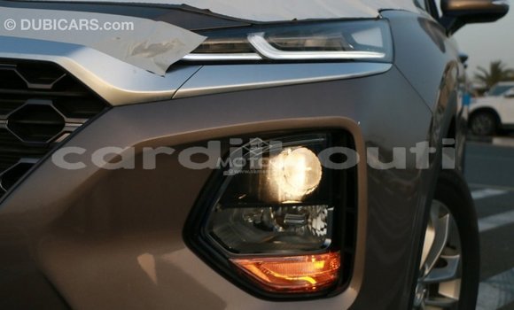 Buy Import Hyundai Santa Fe Brown Car in Import - Dubai in Ali Sabieh Region Buy Import Hyundai Santa Fe Brown Car in Import - Dubai in Ali Sabieh Region