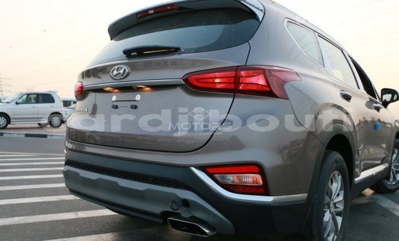 Buy Import Hyundai Santa Fe Brown Car in Import - Dubai in Ali Sabieh Region Buy Import Hyundai Santa Fe Brown Car in Import - Dubai in Ali Sabieh Region