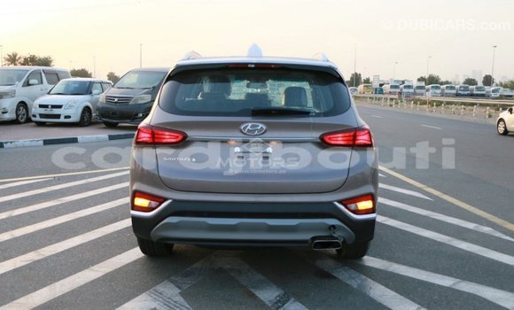 Buy Import Hyundai Santa Fe Brown Car in Import - Dubai in Ali Sabieh Region Buy Import Hyundai Santa Fe Brown Car in Import - Dubai in Ali Sabieh Region