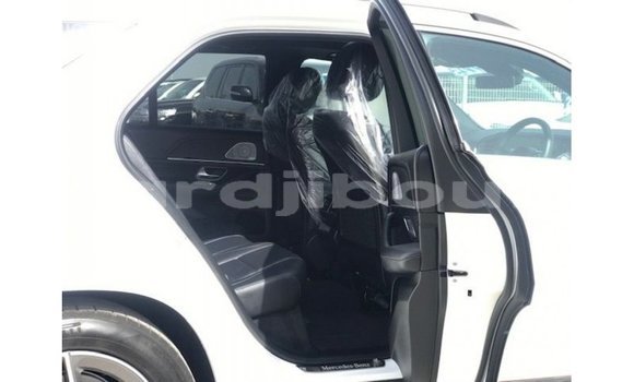 Acheter Import Voiture Mercedes-Benz GLE Blanc à Import - Dubai, Ali Sabieh Region Acheter Import Voiture Mercedes-Benz GLE Blanc à Import - Dubai, Ali Sabieh Region