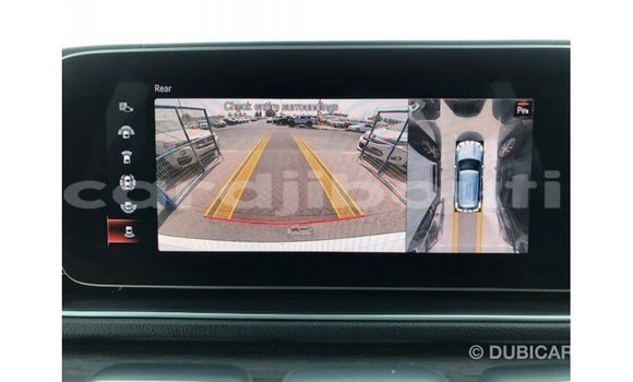 Acheter Import Voiture Mercedes-Benz GLE Blanc à Import - Dubai, Ali Sabieh Region Acheter Import Voiture Mercedes-Benz GLE Blanc à Import - Dubai, Ali Sabieh Region