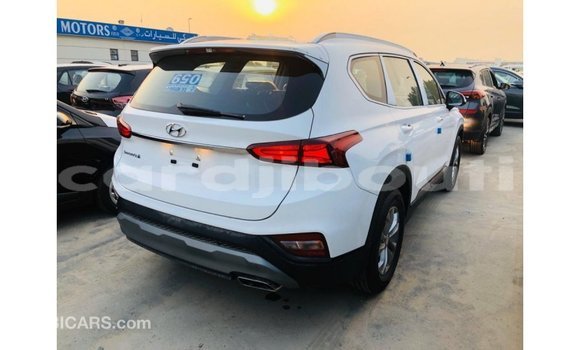 Buy Import Hyundai Santa Fe White Car in Import - Dubai in Ali Sabieh Region Buy Import Hyundai Santa Fe White Car in Import - Dubai in Ali Sabieh Region