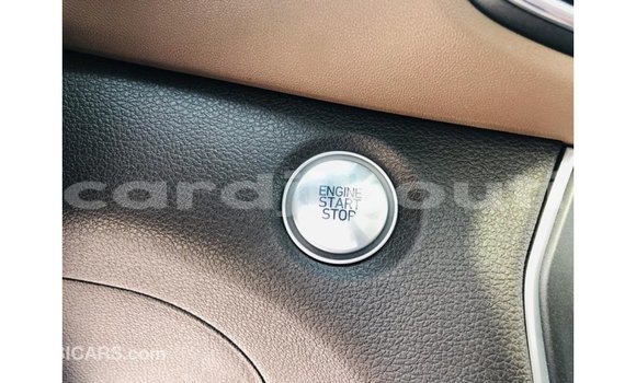 Buy Import Hyundai Santa Fe Green Car in Import - Dubai in Ali Sabieh Region Buy Import Hyundai Santa Fe Green Car in Import - Dubai in Ali Sabieh Region