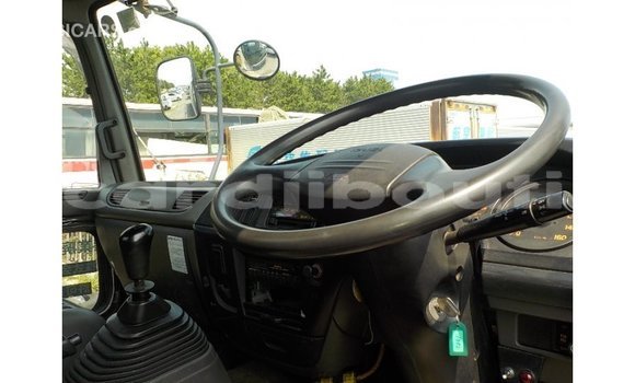 Buy Import Isuzu Rodeo White Car in Import - Dubai in Ali Sabieh Region Buy Import Isuzu Rodeo White Car in Import - Dubai in Ali Sabieh Region