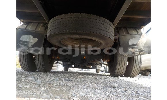 Buy Import Isuzu Rodeo White Car in Import - Dubai in Ali Sabieh Region Buy Import Isuzu Rodeo White Car in Import - Dubai in Ali Sabieh Region