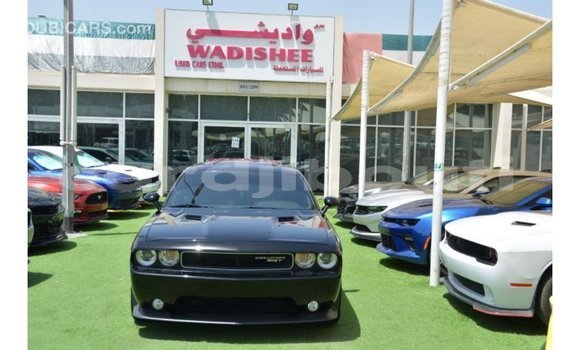 Acheter Import Voiture Dodge Challenger Noir à Import - Dubai, Ali Sabieh Region Acheter Import Voiture Dodge Challenger Noir à Import - Dubai, Ali Sabieh Region