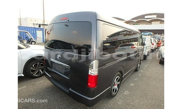 Buy Import Toyota Hiace Other Car in Import - Dubai in Ali Sabieh Region Buy Import Toyota Hiace Other Car in Import - Dubai in Ali Sabieh Region