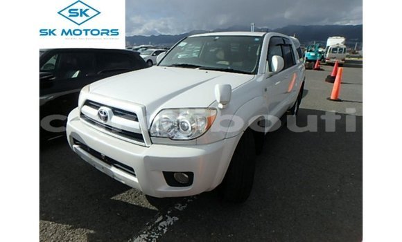 Acheter Import Voiture Toyota Hilux Blanc à Import - Dubai, Ali Sabieh Region Acheter Import Voiture Toyota Hilux Blanc à Import - Dubai, Ali Sabieh Region