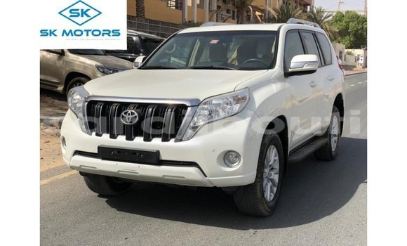 Acheter Import Voiture Toyota Prado Blanc à Import - Dubai, Ali Sabieh Region Acheter Import Voiture Toyota Prado Blanc à Import - Dubai, Ali Sabieh Region