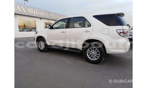 Buy Import Toyota Fortuner White Car in Import - Dubai in Ali Sabieh Region Buy Import Toyota Fortuner White Car in Import - Dubai in Ali Sabieh Region