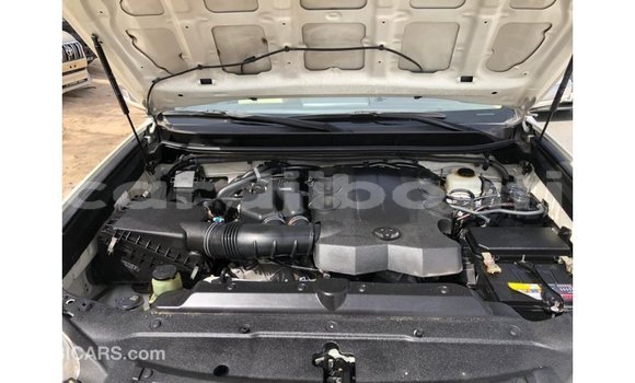 Buy Import Toyota Prado White Car in Import - Dubai in Ali Sabieh Region Buy Import Toyota Prado White Car in Import - Dubai in Ali Sabieh Region