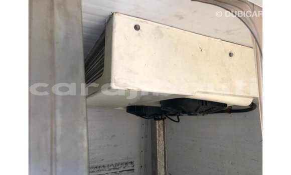 Buy Import Toyota Hiace White Car in Import - Dubai in Ali Sabieh Region Buy Import Toyota Hiace White Car in Import - Dubai in Ali Sabieh Region