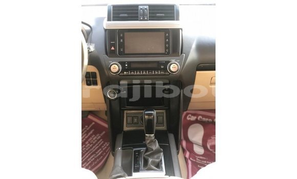 Buy Import Toyota Prado White Car in Import - Dubai in Ali Sabieh Region Buy Import Toyota Prado White Car in Import - Dubai in Ali Sabieh Region