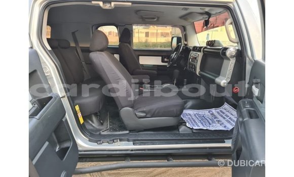 Buy Import Toyota FJ Cruiser Other Car in Import - Dubai in Ali Sabieh Region Buy Import Toyota FJ Cruiser Other Car in Import - Dubai in Ali Sabieh Region