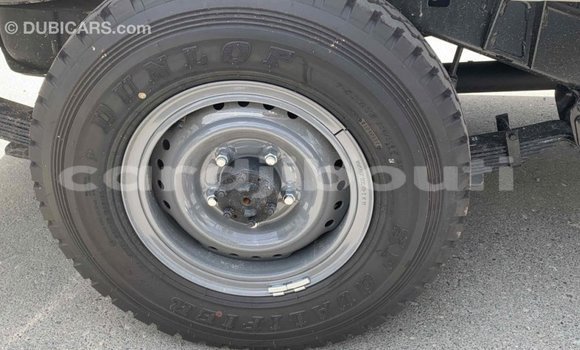 Buy Import Toyota Land Cruiser White Car in Import - Dubai in Ali Sabieh Region Buy Import Toyota Land Cruiser White Car in Import - Dubai in Ali Sabieh Region