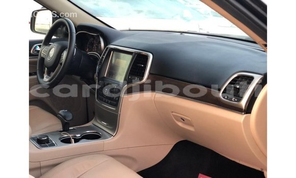 Buy Import Jeep Grand Cherokee Black Car in Import - Dubai in Ali Sabieh Region Buy Import Jeep Grand Cherokee Black Car in Import - Dubai in Ali Sabieh Region