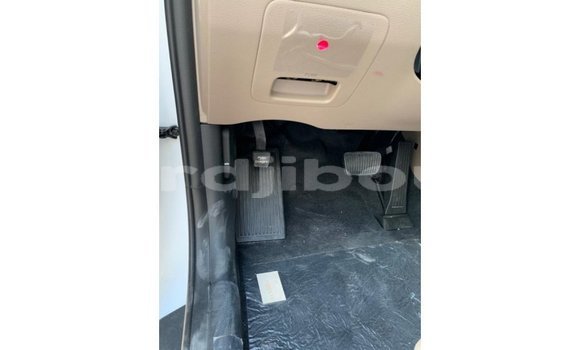 Buy Import Hyundai Tucson White Car in Import - Dubai in Ali Sabieh Region Buy Import Hyundai Tucson White Car in Import - Dubai in Ali Sabieh Region